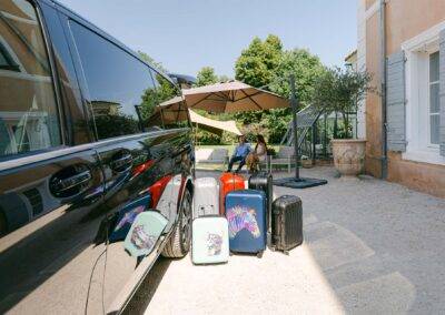 van avec bagages